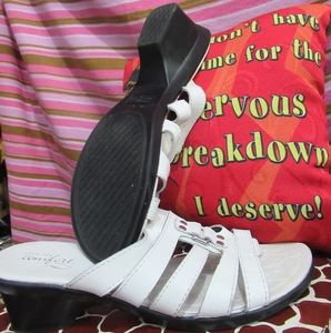 Ladies shoes size 9